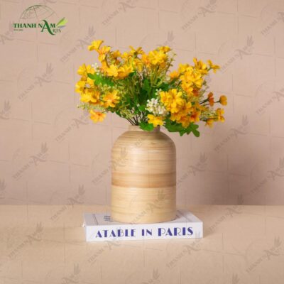 A refined bamboo table vase designed to elevate luxury interiors with natural warmth and modern elegance. Perfect for hotels, restaurants, and premium living spaces.